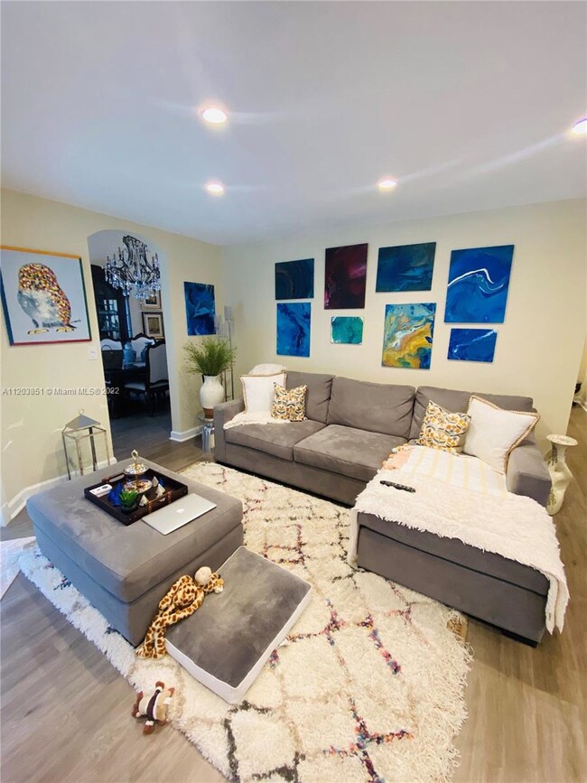 11035 NW 47th Ln, Doral, FL 33178 - photo 4