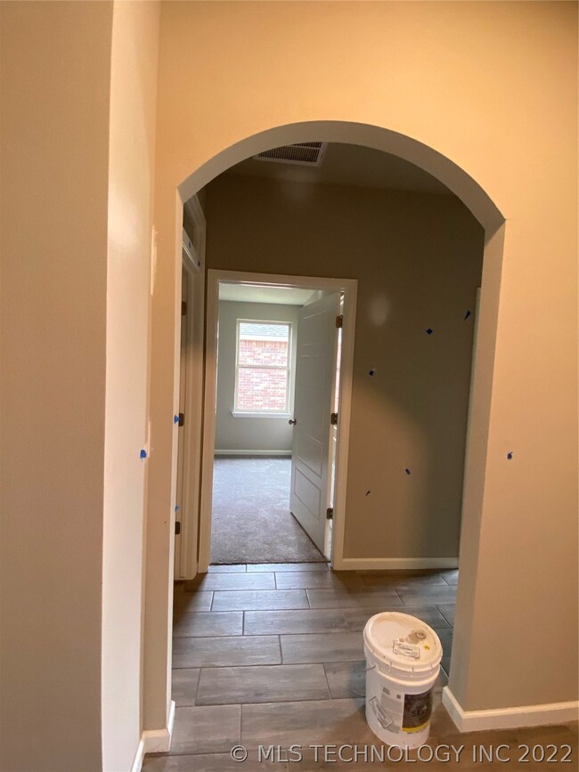 Hall to Bedrooms