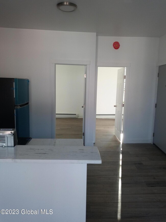 336 Clinton Ave unit 2nd Floor, Albany, NY 12206 - photo 5
