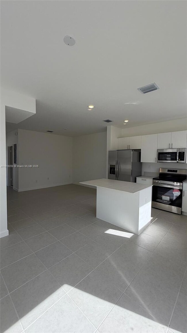 15624 SW 276 Terrace, Homestead, FL 33031 - photo 5