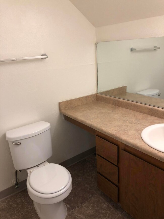 Apartment 3 Bathroom