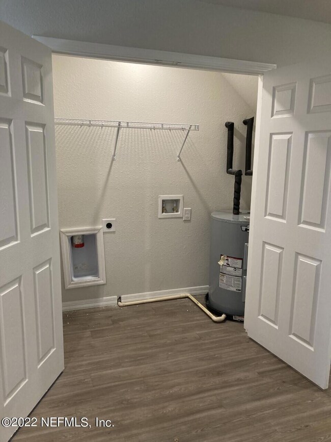 1272 Orton St, Jacksonville, FL 32205 - photo 6