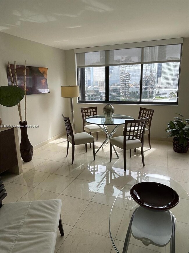 Brickell Key Two Condo unit 1211, Miami, FL 33131 - photo 4