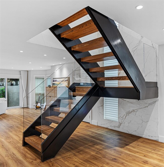 Modern Glass Stair Railing