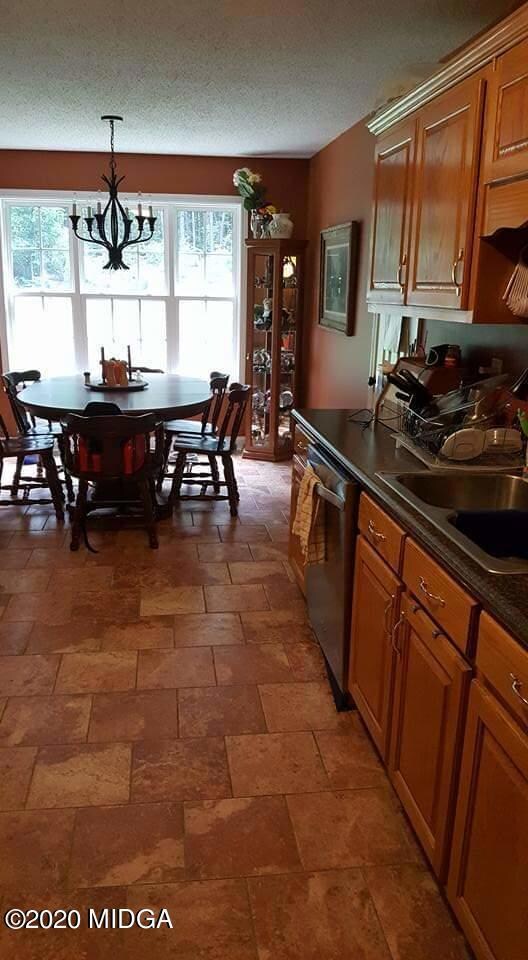 162 Whitaker Rd, Macon, GA 31211 - photo 2