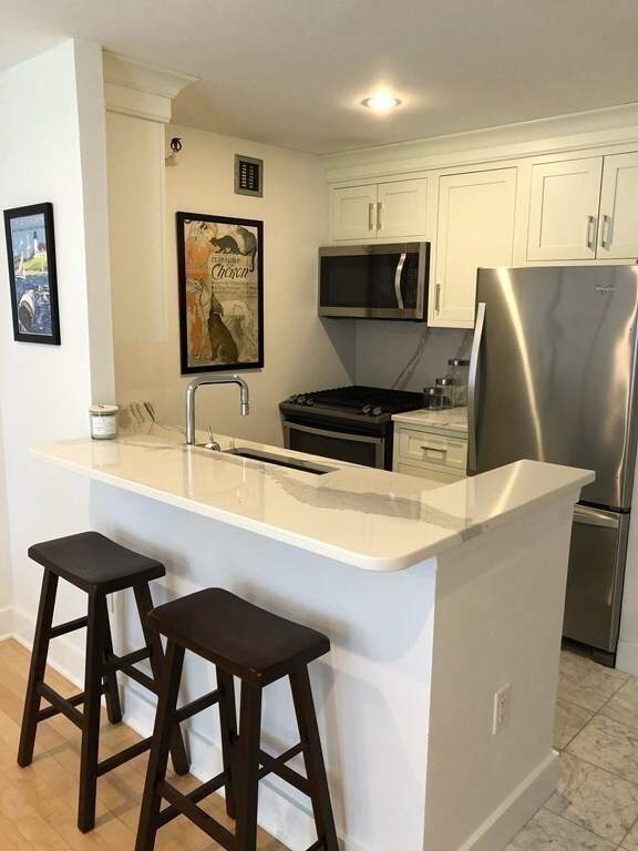 Parris Landing unit 5116, Charlestown, MA 02129 - photo 4