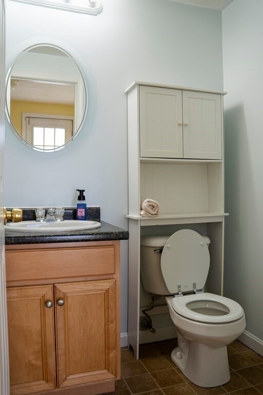 417 Hildreth St unit 14, Lowell, MA 01850 - photo 4