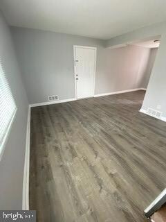 2403 Colebrooke Dr, Hillcrest Heights, MD 20748 - photo 3