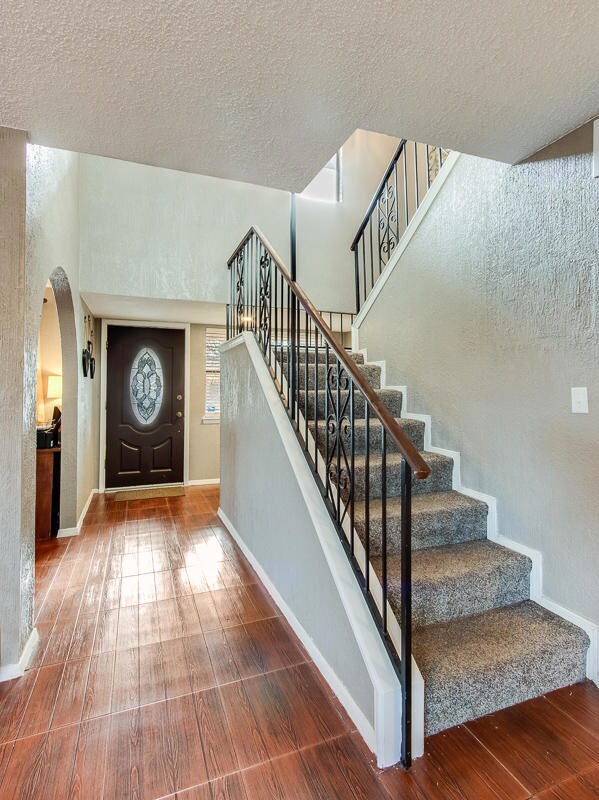 5632 Navarie Pl-3
