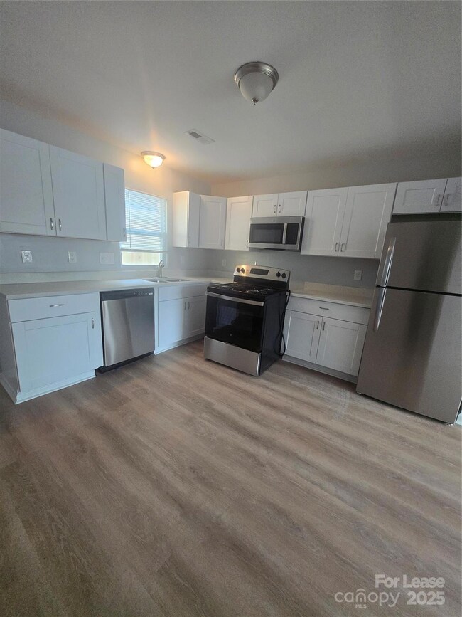 3100 Dawnshire Ave unit A, Charlotte, NC 28216 - photo 4