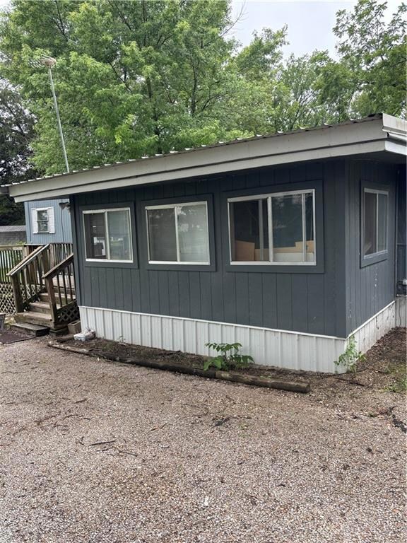 18478 McKinnley Lake Rd, Parsons, KS 67357 - photo 3