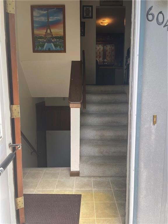 604 N Harrison St, Spring Hill, KS 66083 - photo 2