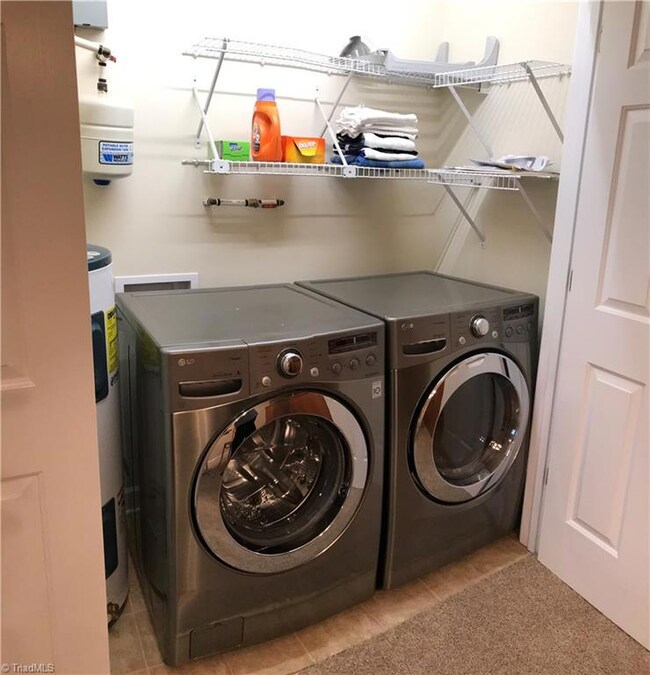 913 Ranchero St, Statesville, NC 28677 - photo 7