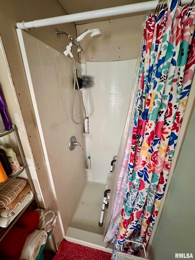 617 Railroad St, Chapin, IL 62628 - photo 7