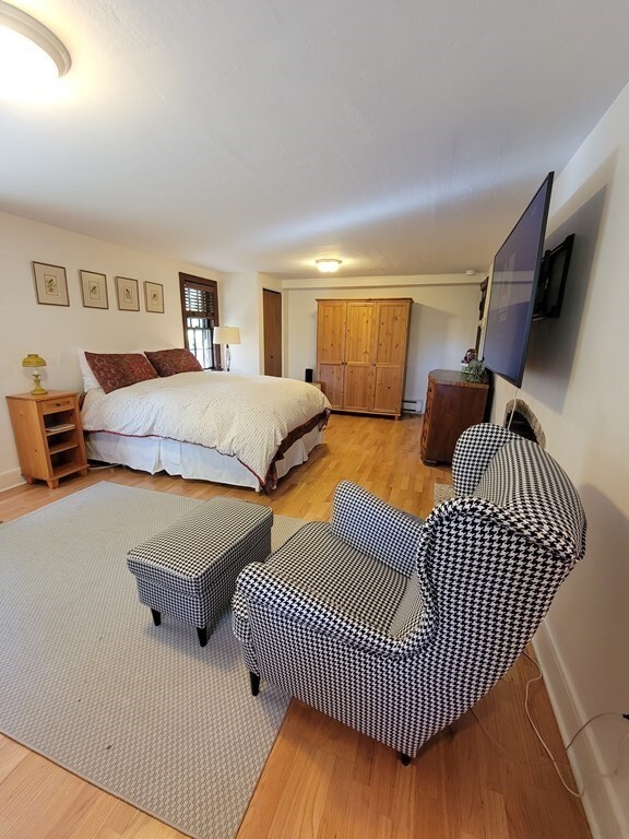 33 Weybridge Ln unit Studio, Brookline, MA 02445 - photo 3