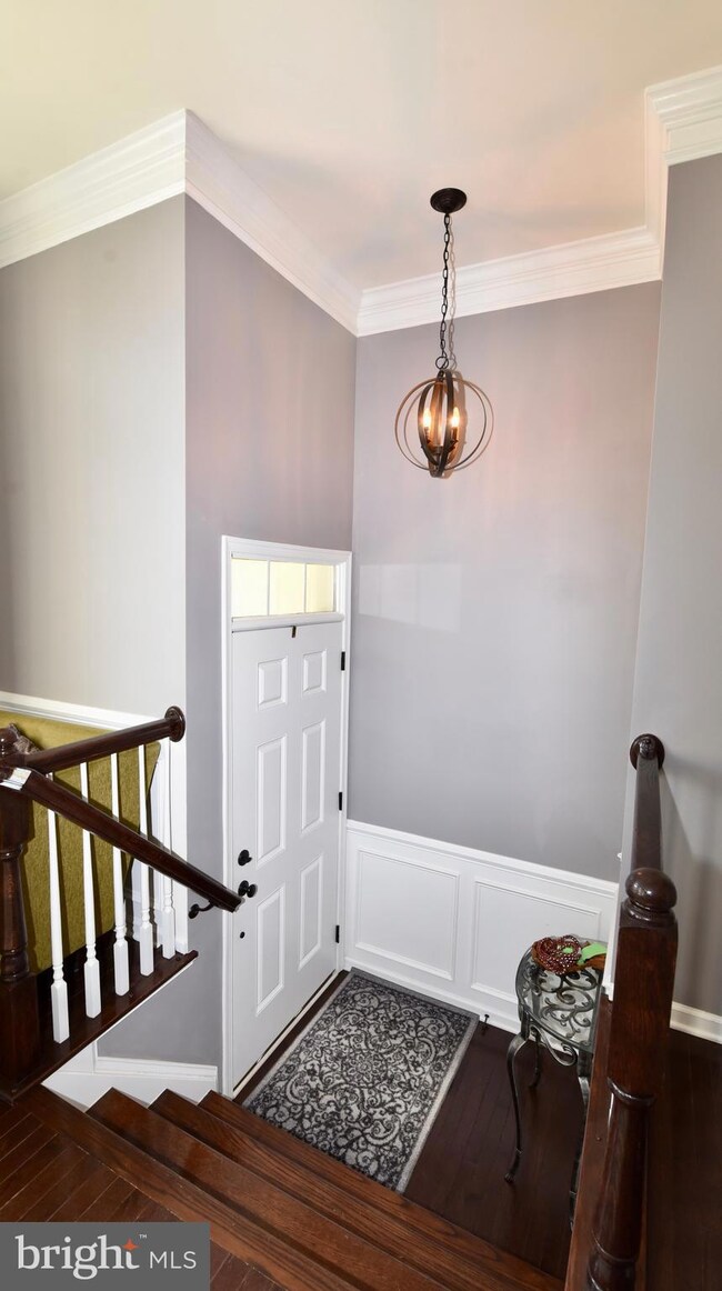 202 Croft Square, Purcellville, VA 20132 - photo 2