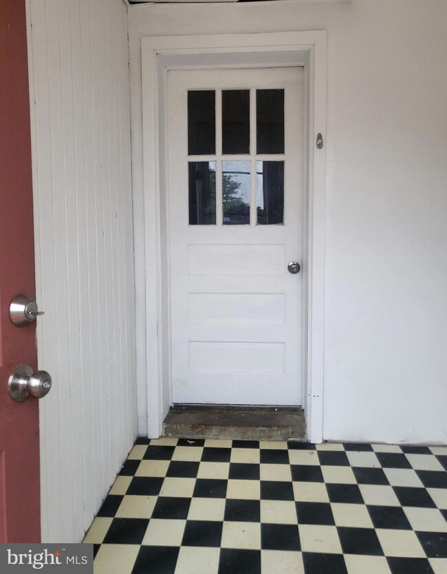 30 W Kings Hwy unit B, Mount Ephraim, NJ 08059 - photo 2