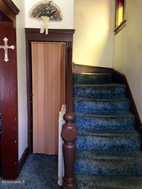 94 Meadow St, North Adams, MA 01247 - photo 2