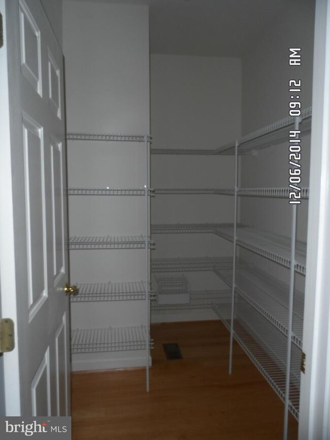 7610 Clare Ct, Laurel, MD 20707 - photo 7