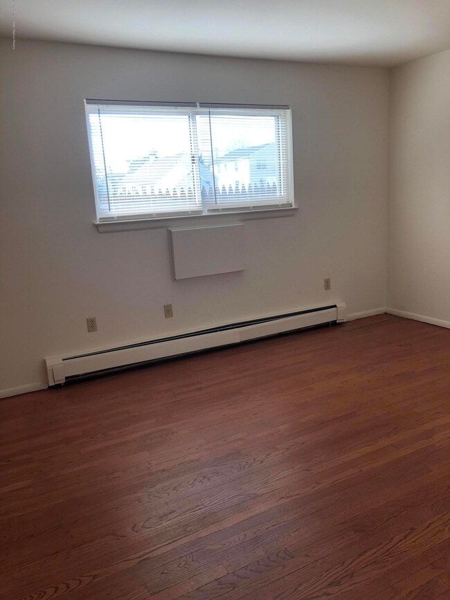 400 Sairs Ave unit 7, Long Branch, NJ 07740 - photo 7