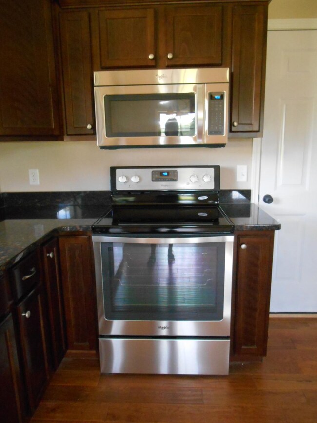 2619 e loren 014