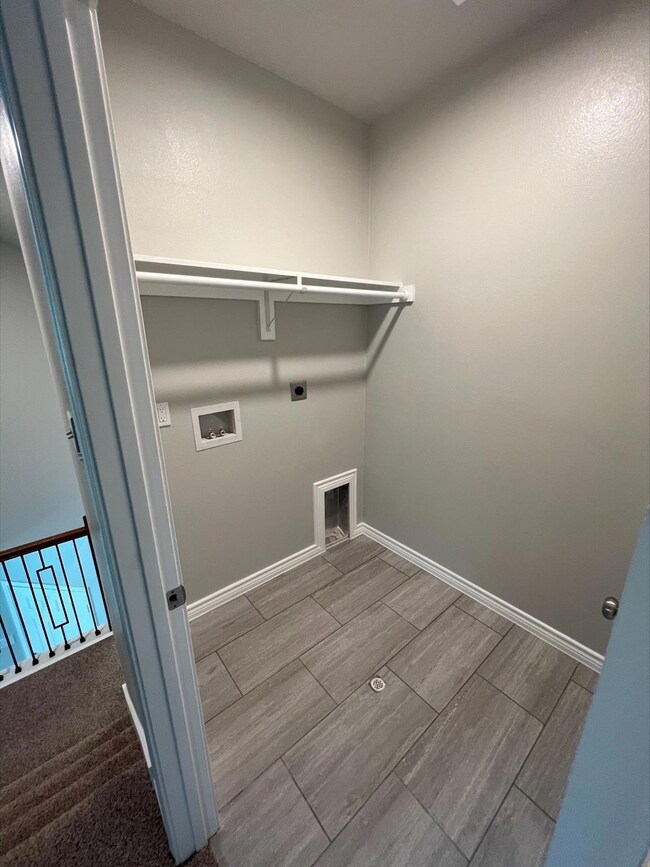 617 E 7th St, Bonham, TX 75418 - photo 6