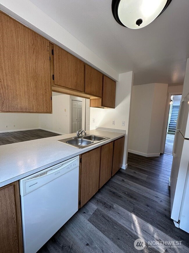 2515 Melvin Ave unit C, Everett, WA 98203 - photo 4