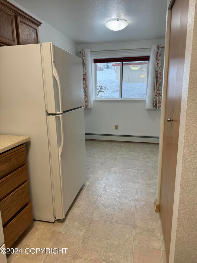 5634 E 40th Ave unit F103, Anchorage, AK 99504 - photo 7