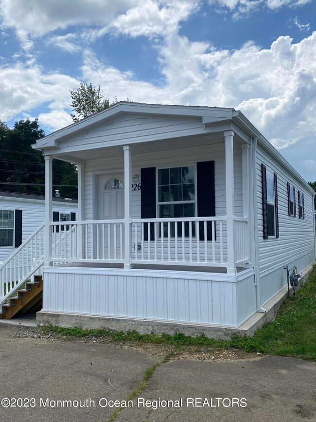 226 Lane c, Hazlet, NJ 07730 - photo 2