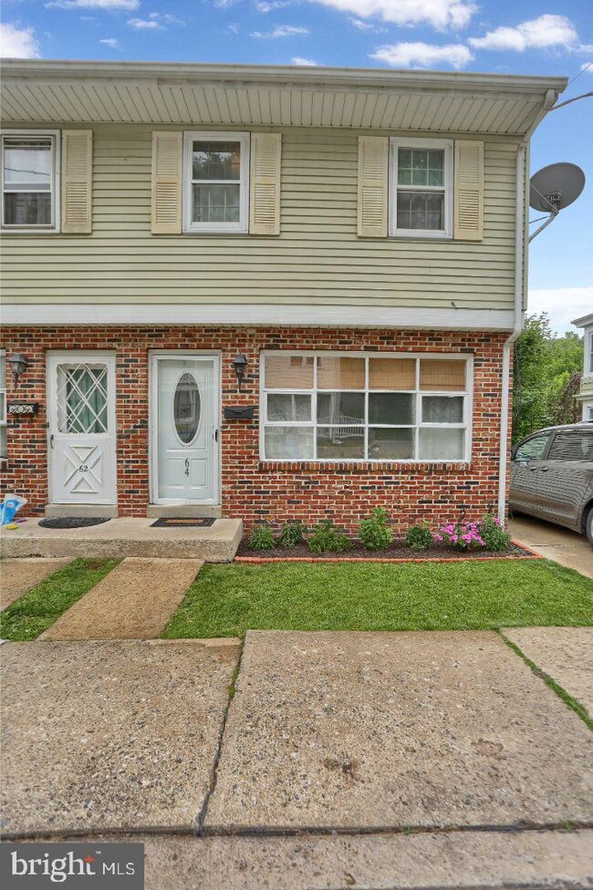 64 W Wyomissing Ave, Mohnton, PA 19540 - photo 2
