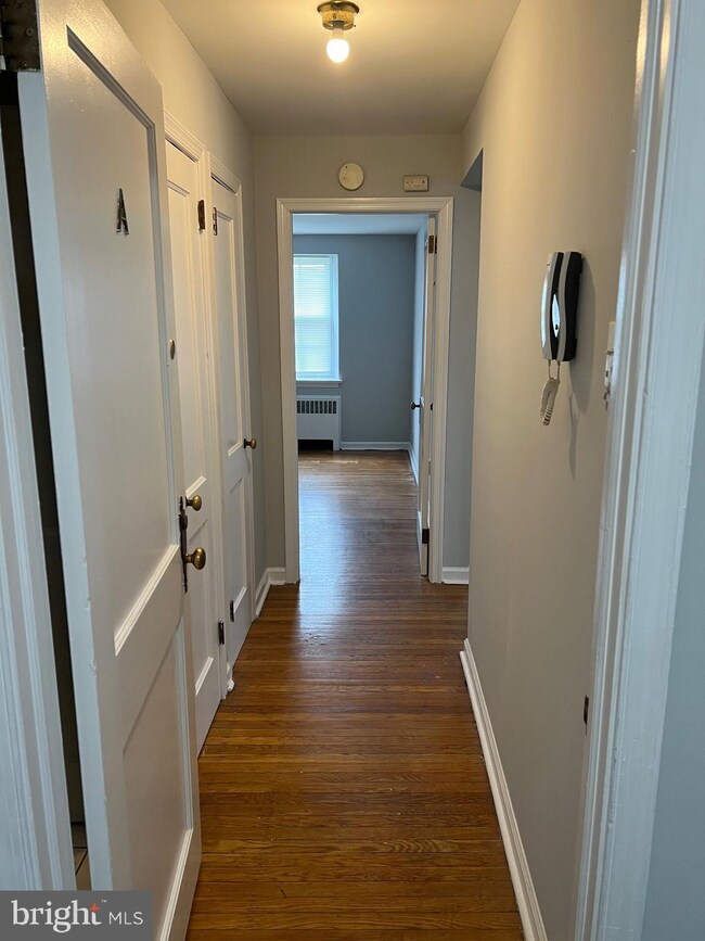 2315 Haverford Rd unit A, Ardmore, PA 19003 - photo 3