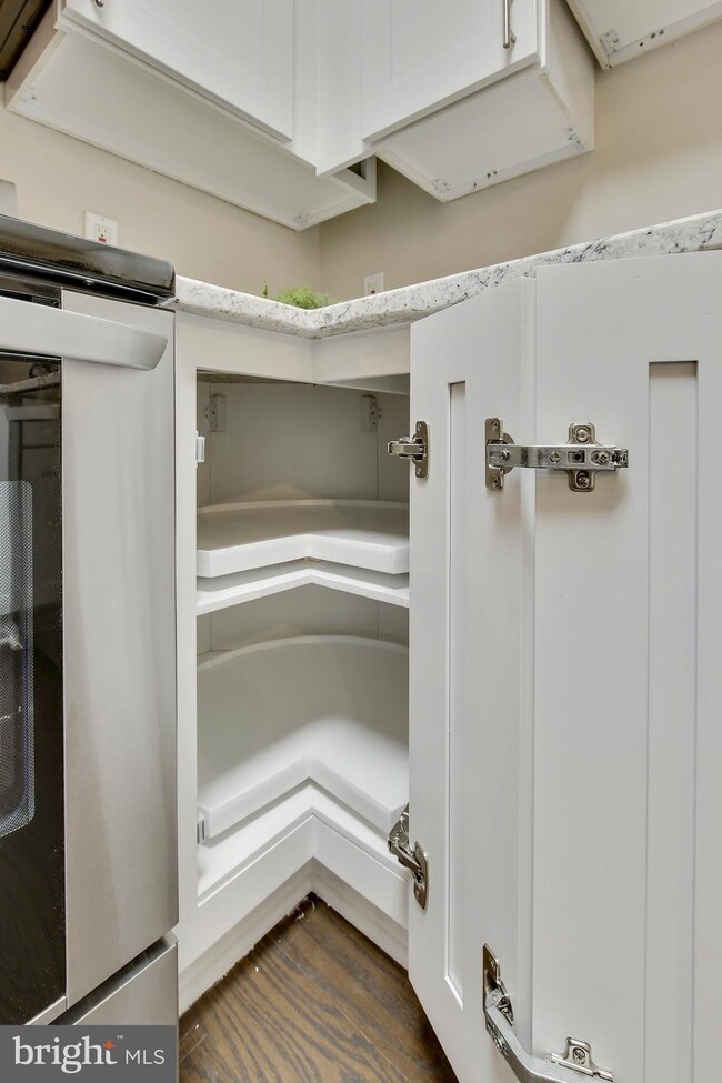 8605 Village Way unit F, Alexandria, VA 22309 - photo 7