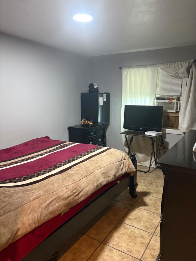 225 El Paso Ave, Modesto, CA 95351 - photo 6