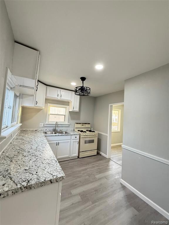 1217 Barney Ave, Flint, MI 48503 - photo 2