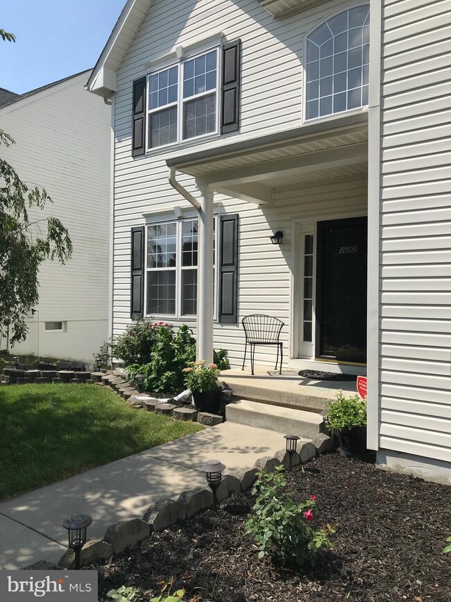 122 Delaware Crossing, Swedesboro, NJ 08085 - photo 2