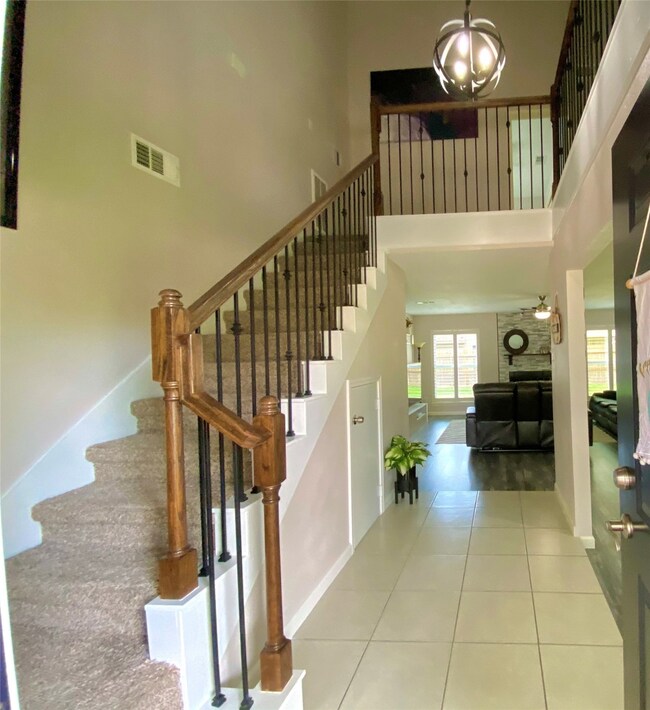 7403 Woodland Dr W, Houston, TX 77040 - photo 3