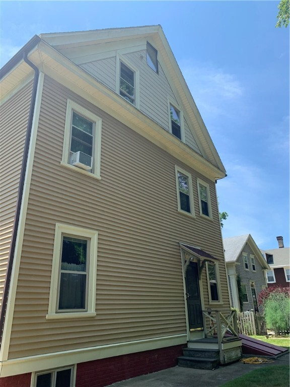 139 Sheldon St unit 3, Cranston, RI 02905 - photo 2