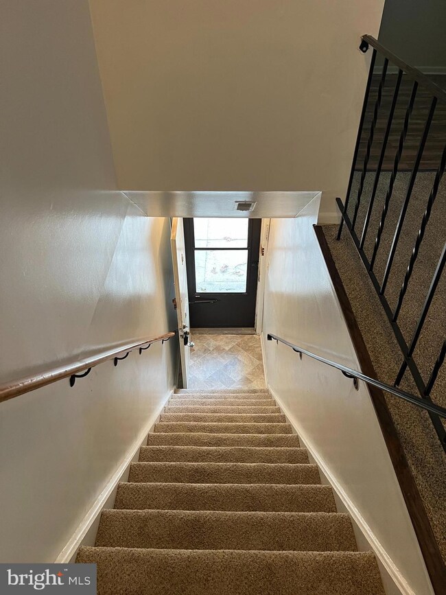 606 Meadowbrook Dr unit 6F, Mays Landing, NJ 08330 - photo 4