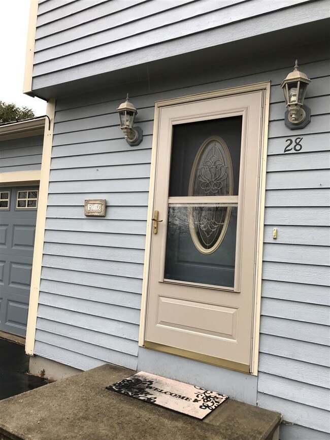 28 Amherst Dr, Derry, NH 03038 - photo 4