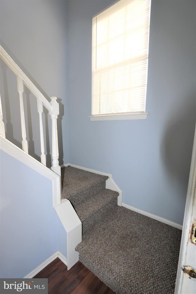 246 Andover Place, Trenton, NJ 08691 - photo 4