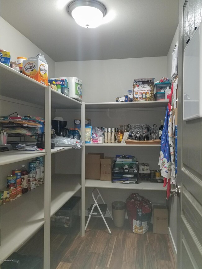 4-Walk in Pantry