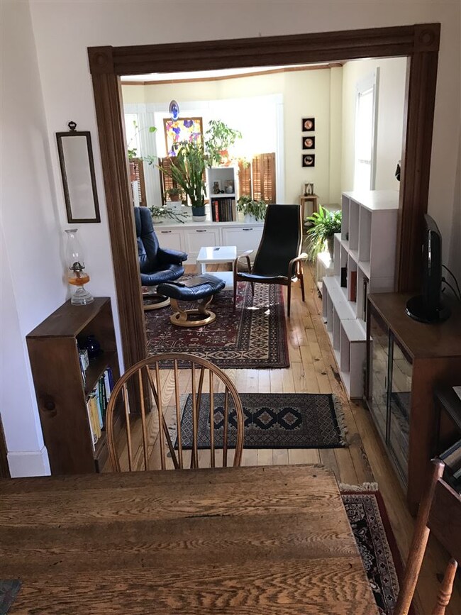 427 Hanover St, Portsmouth, NH 03801 - photo 3