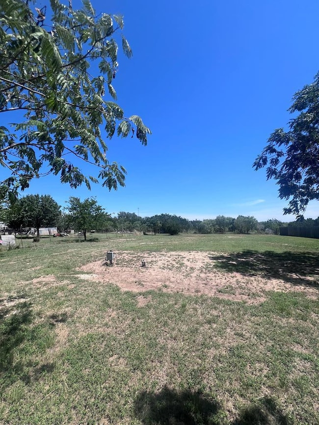707 Mountain View Dr unit 181, Bandera, TX 78003 - photo 4