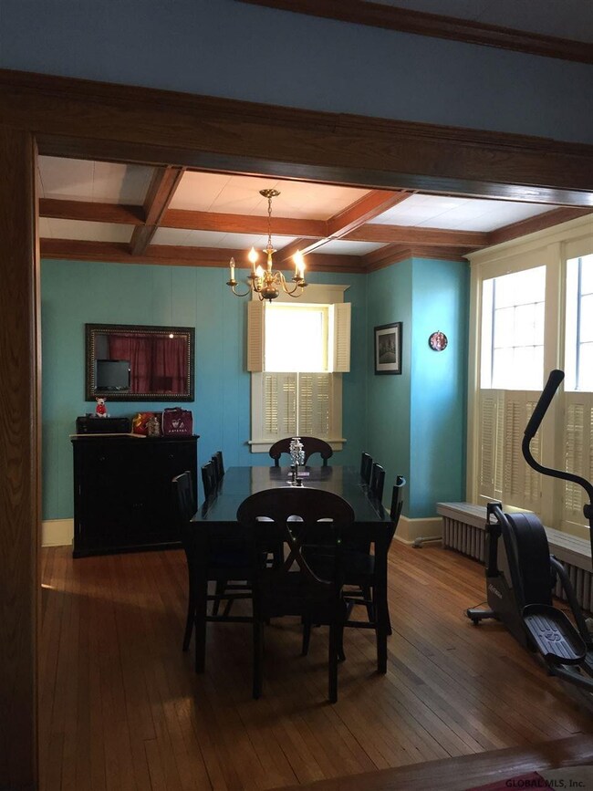 564 Mercer St, Albany, NY 12208 - photo 7