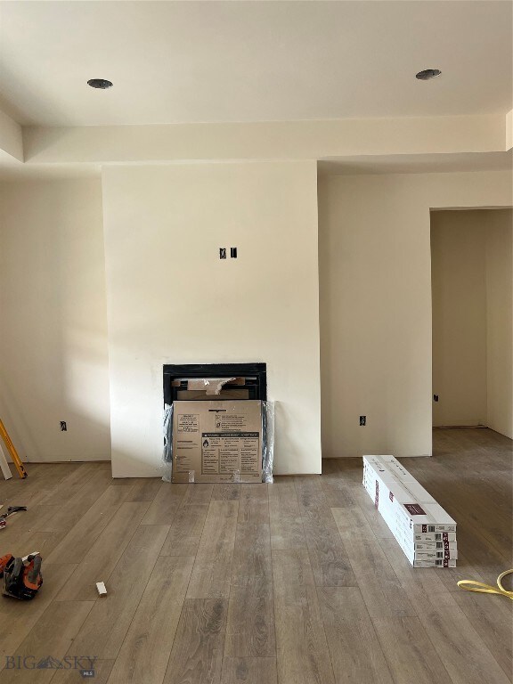 Gas fireplace