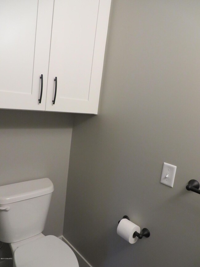 115 Brewer Park Cir unit 34, Grand Rapids, MI 49548 - photo 5