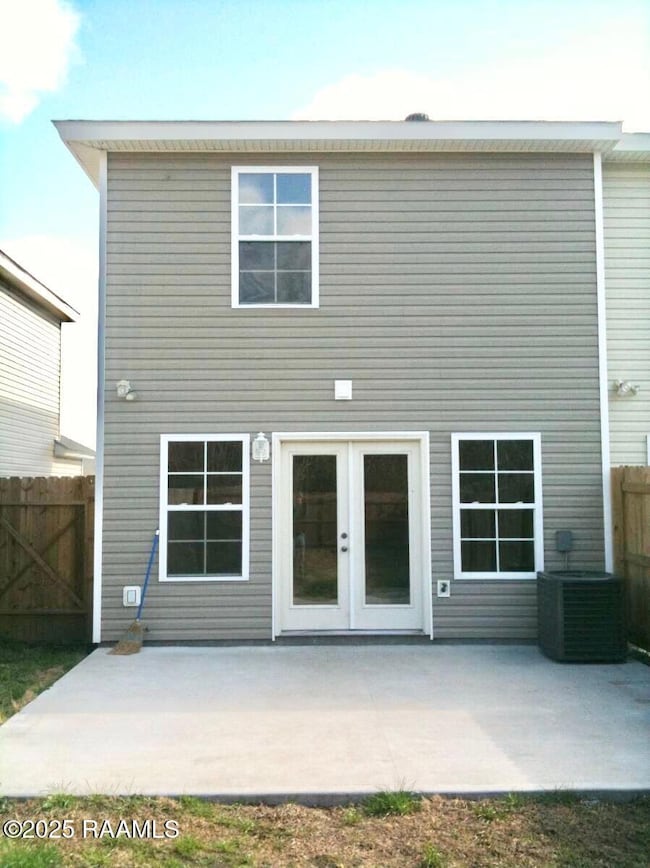 1518 Mclemore St, New Iberia, LA 70560 - photo 3