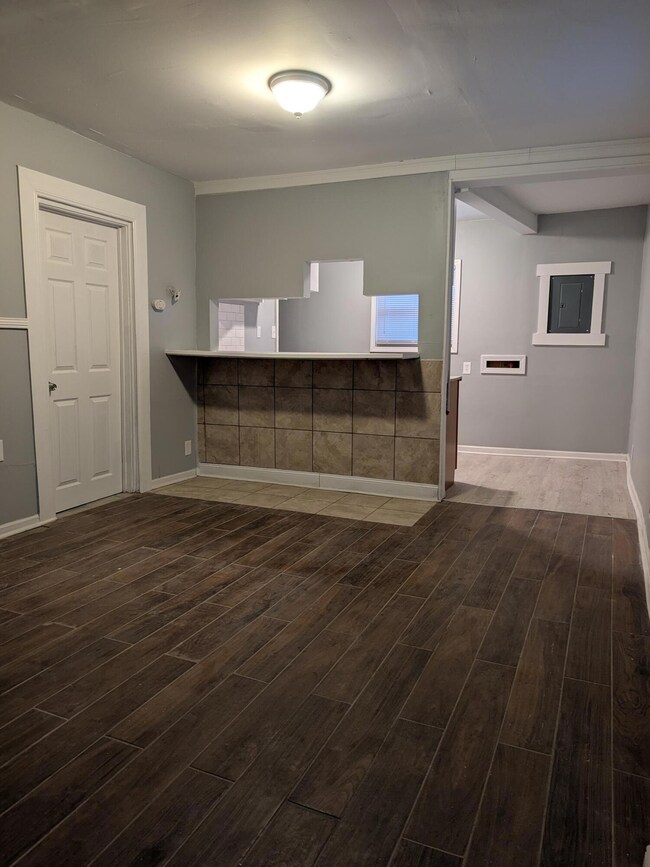 5303 Ashley St, Grosse Pointe, MI 48236 - photo 2