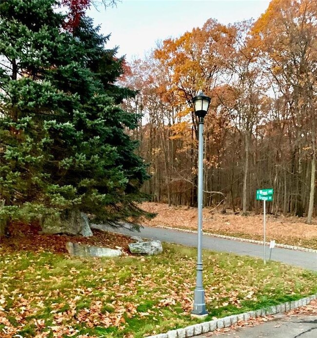 0 E Reservoir Ave unit 736439, Pen Argyl, PA 18072 - photo 3