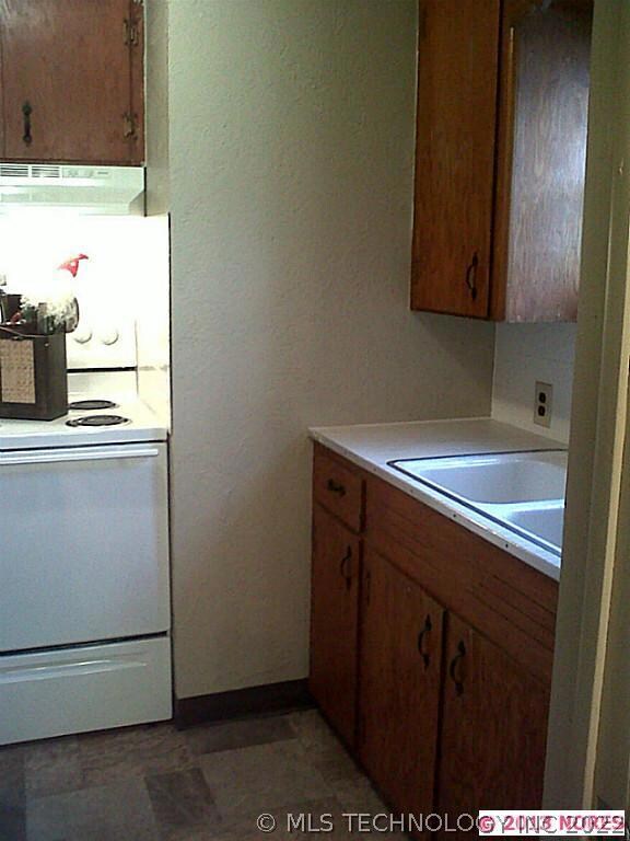 405.5 S Muskogee Ave, Tahlequah, OK 74464 - photo 6